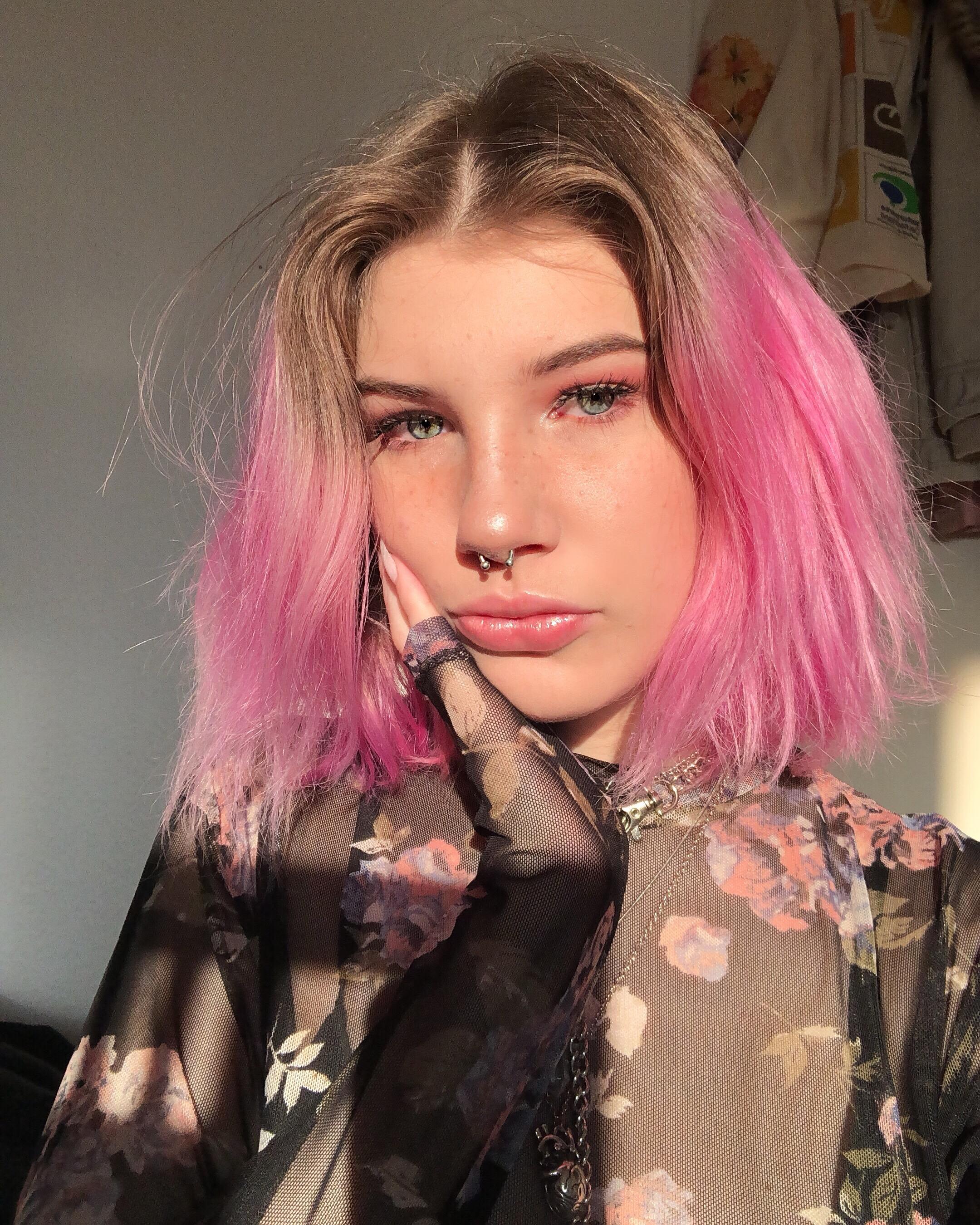 Verified LustPays creator